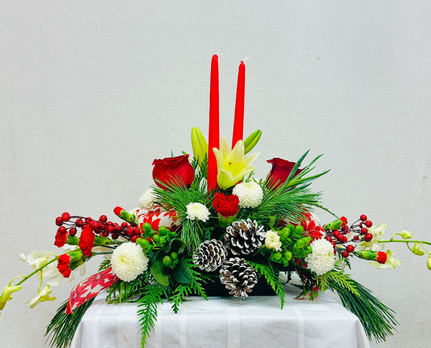 CHRISTMAS WITH CANDLELIGHT – Bolton Florist Inc, Bolton ON