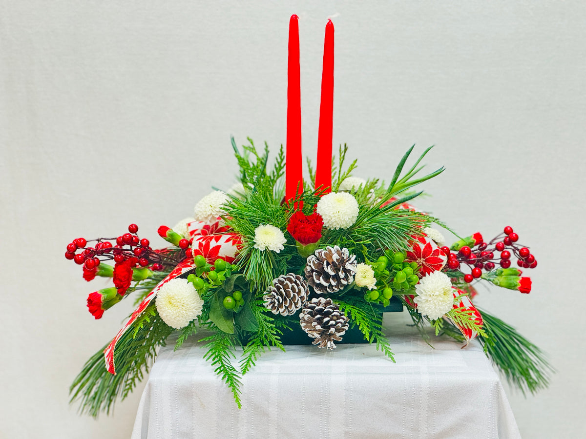 CHRISTMAS WITH CANDLELIGHT – Bolton Florist Inc, Bolton ON