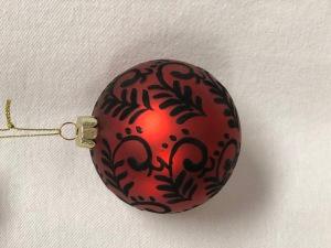 Ornement rouge et noir